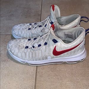 KD 9 basketball shoes size 13